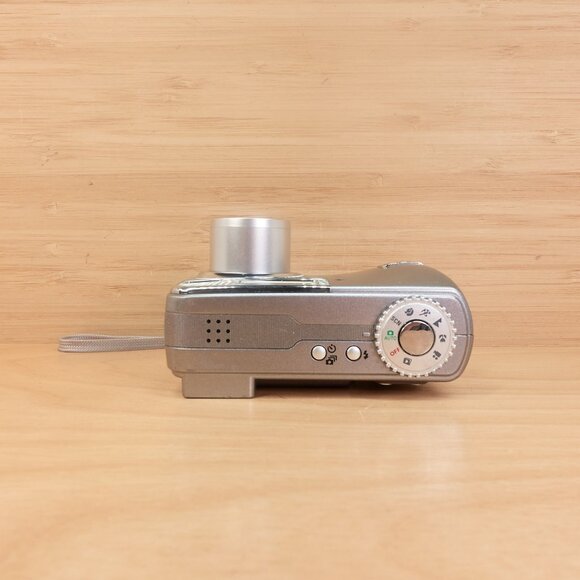 Kodak EasyShare C340 / 5MP Digital Camera / Silver - Picture 3 of 6